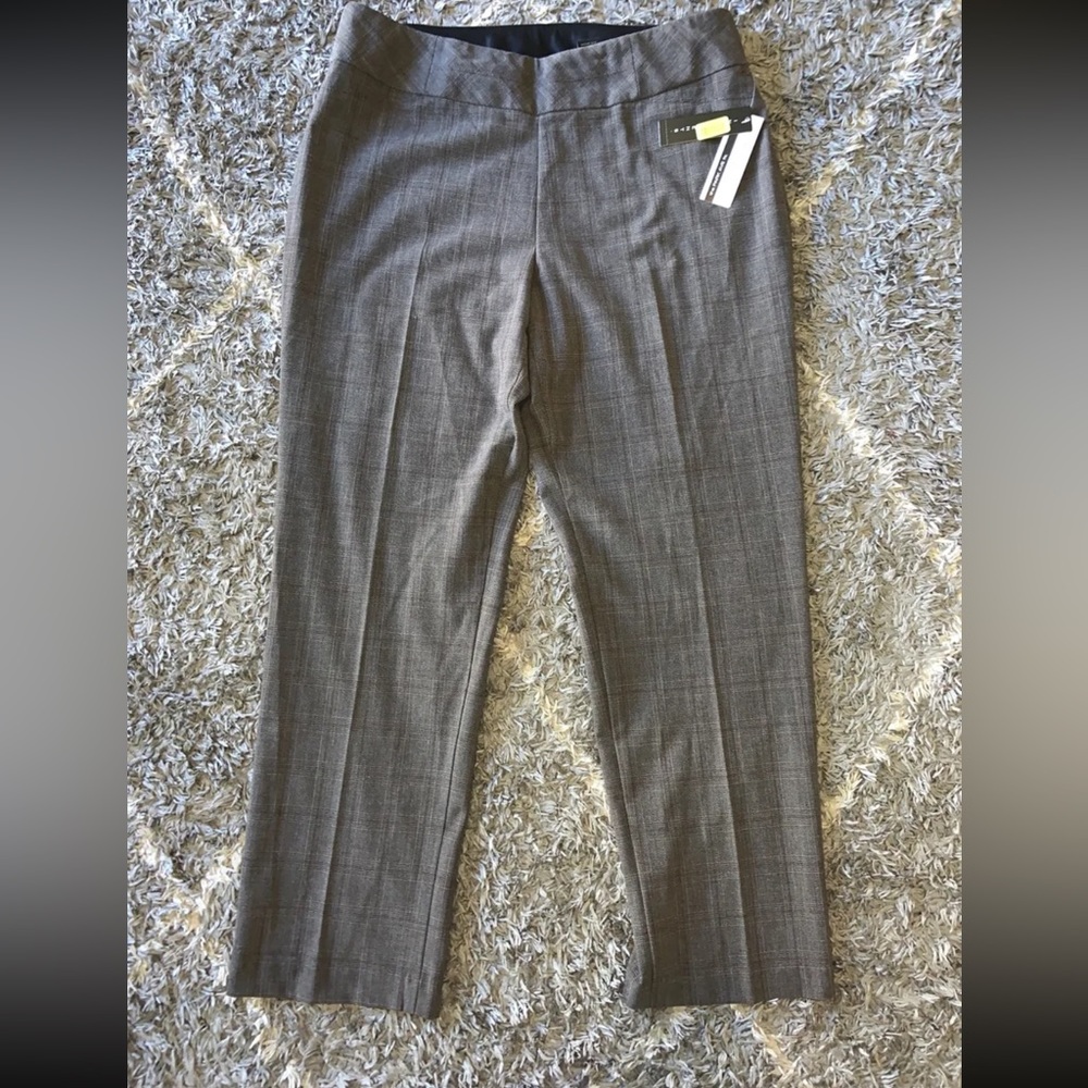 The park ave fit investments 16R Modern Straight Womens Dress Pants Flawless New
